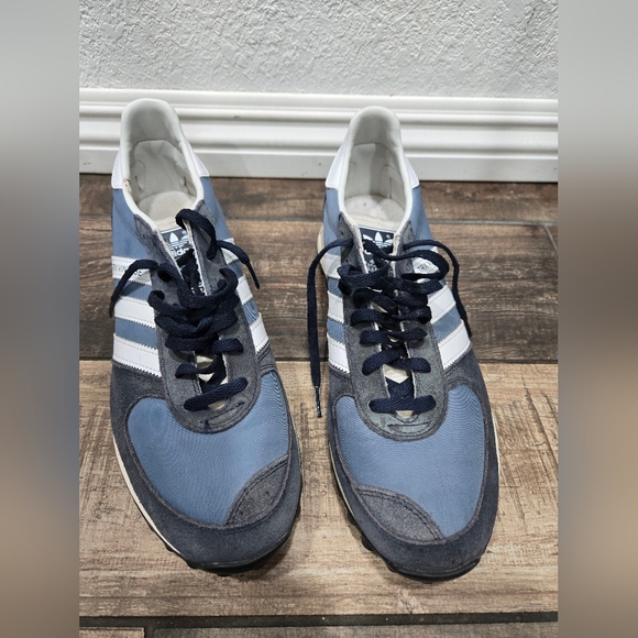 Adidas - Picture 4 of 7